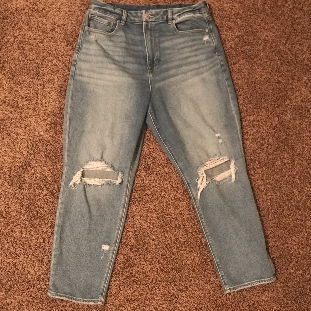 American Eagle Mom jeans